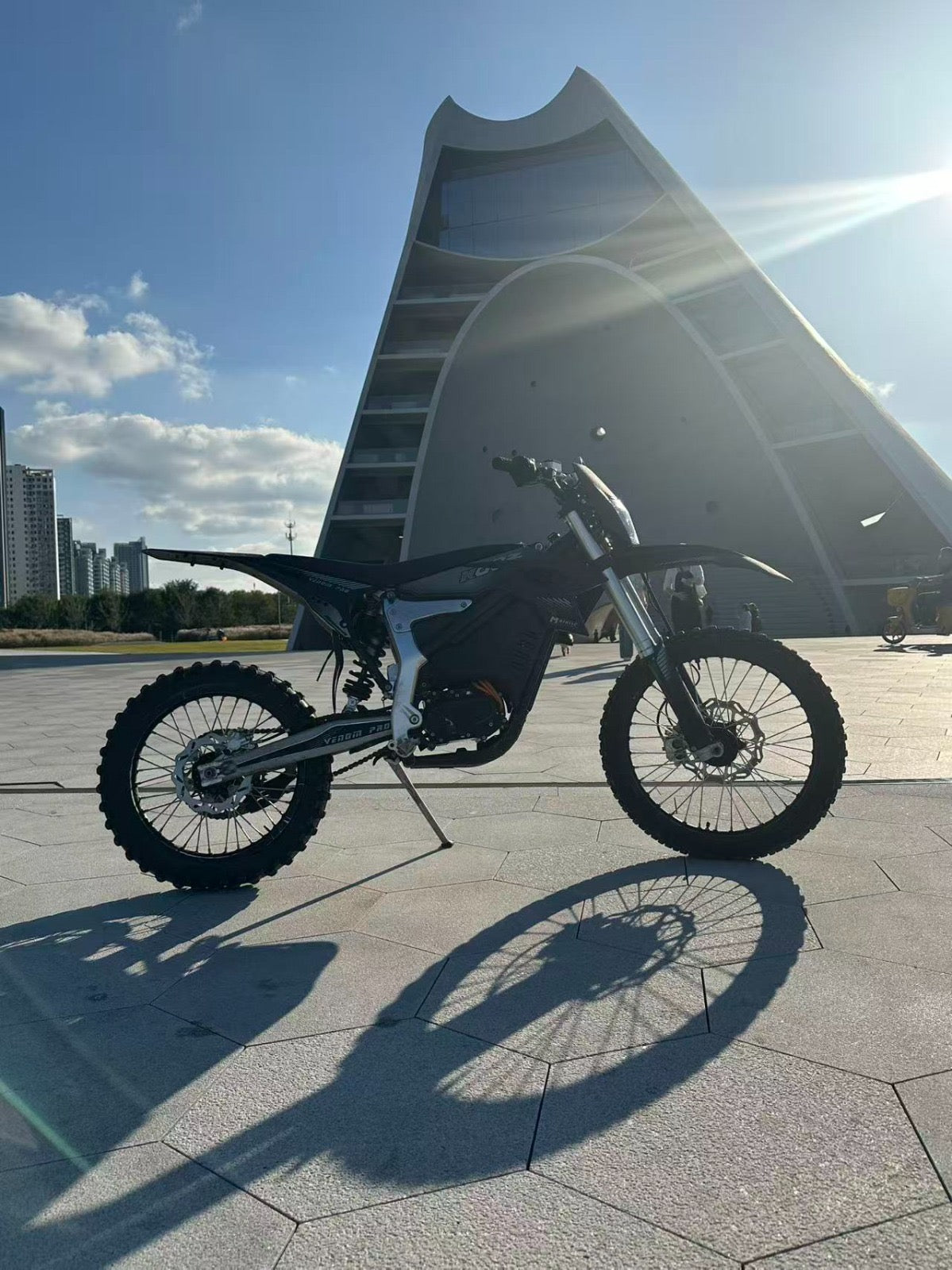 KOOZ 72V 30000W Electric Dirt Bike for Adults(HP127E PRO)