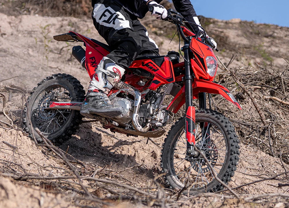 FRP Moto FX140 140cc Gas Dirt Bike Oil-Cooled 4-Speed Manual