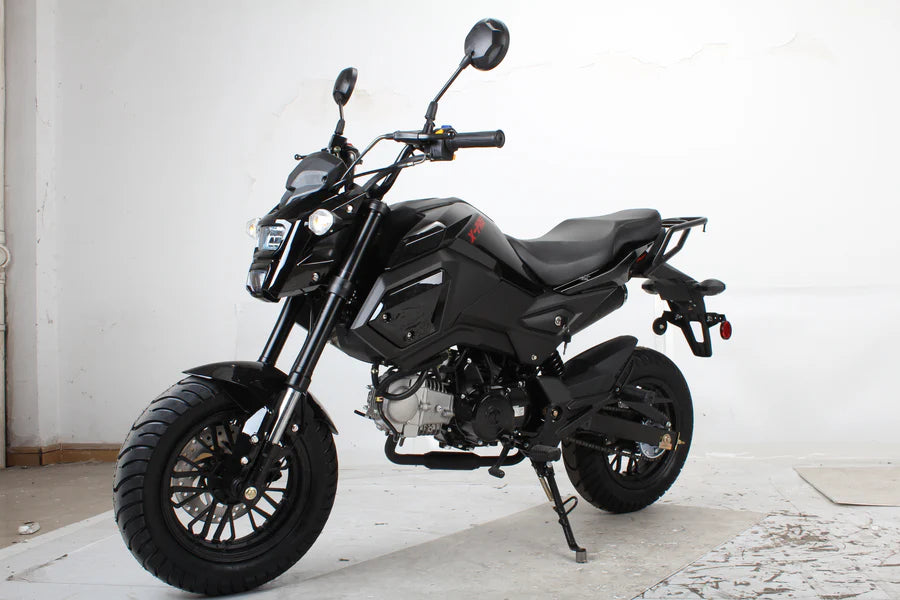 X-PRO 125cc Vader Motorcycle with Manual Transmission, Electric Start! Dual Headlights! Big 12in Wheels!